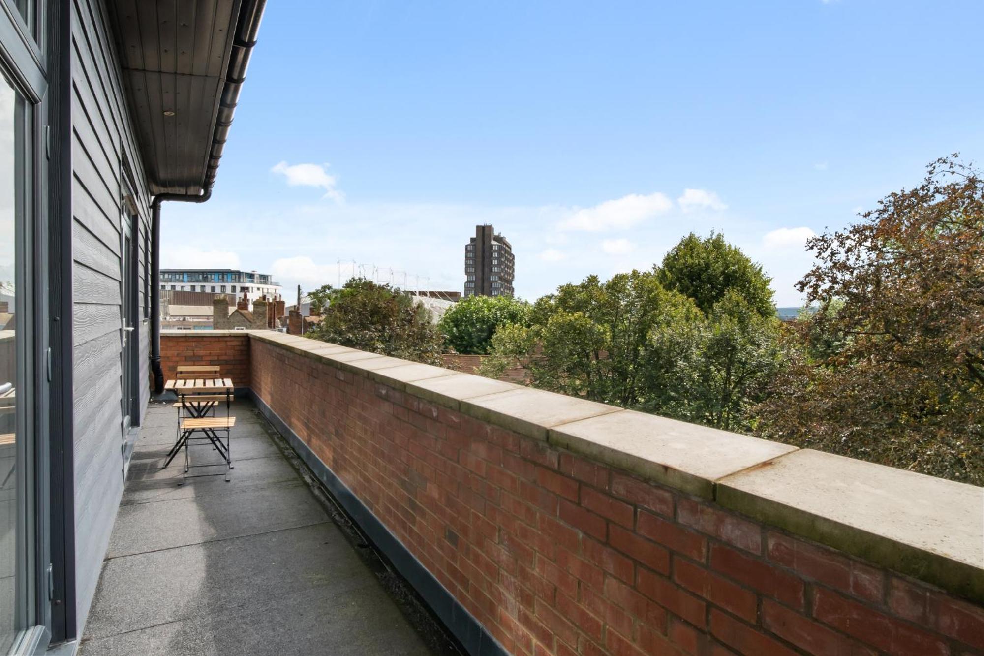 Livestay-Modern Apartments Building In Aylesbury Aylesbury  Exterior photo